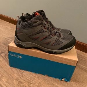 Columbia Mid Grey Hiking Boots